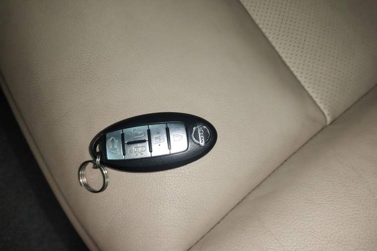 Used Nissan Quest 2015 3.5L SL
