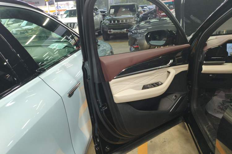 Used Geely Auto Monjaro L 2021 2.0TD DCT EVO Two-Wheel Drive Prestige Version
