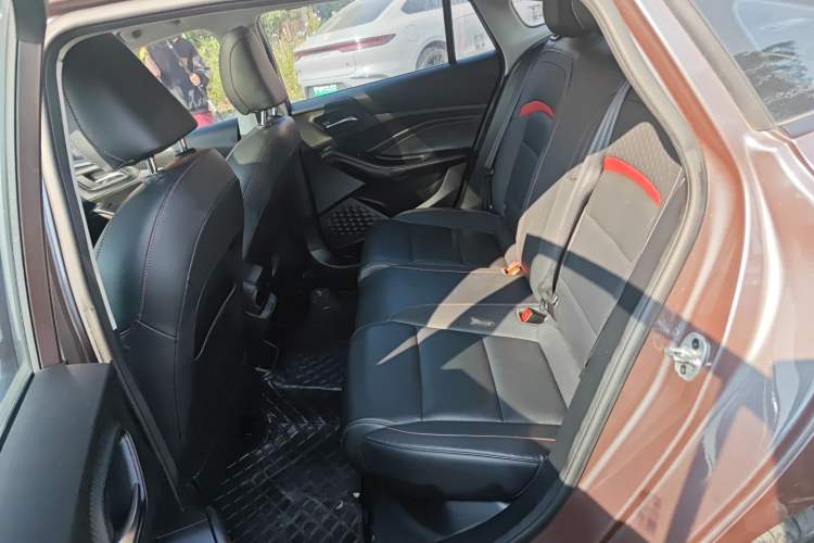 Used MG 5 2022 180 DVVT CVT Youth Luxury Edition
