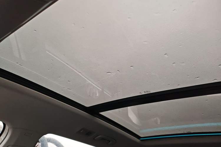 Used Volkswagen Tiguan L 2022 330TSI Automatic Two-Wheel Drive R-Line Enhanced Edition
