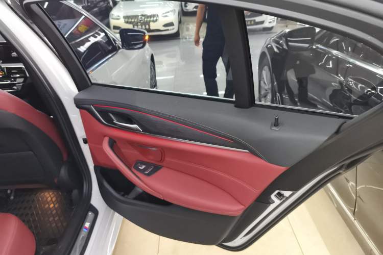 Used BMW 5 Series 2023 530Li xDrive M Sport Package
