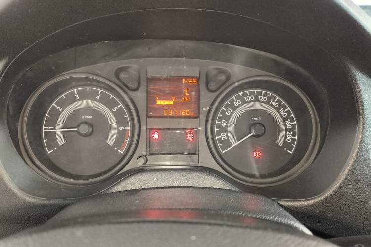 Used Peugeot 301 2016 1.6L Manual Comfort Edition