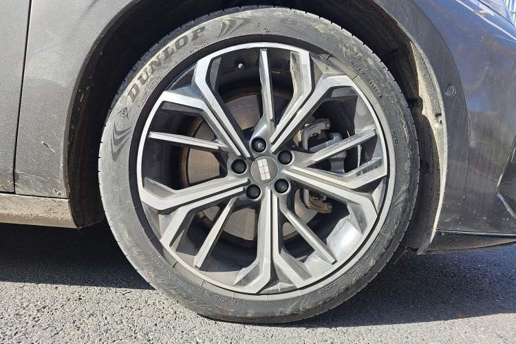 Used  E8 2025 700 km Long-Range Intelligent Driving Version