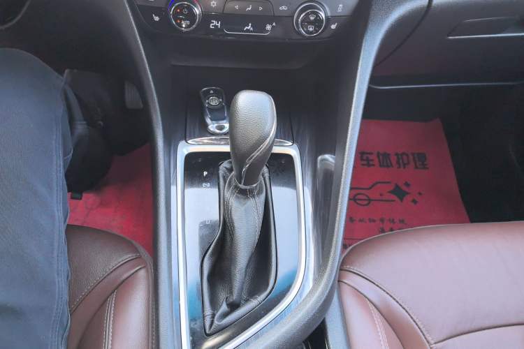 Used Buick GL6 2018 18T 6-Seater Prestige Model
