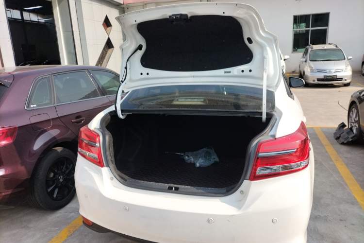 Used Toyota YARiS L 2021 1.5L CVT Leading Edition
