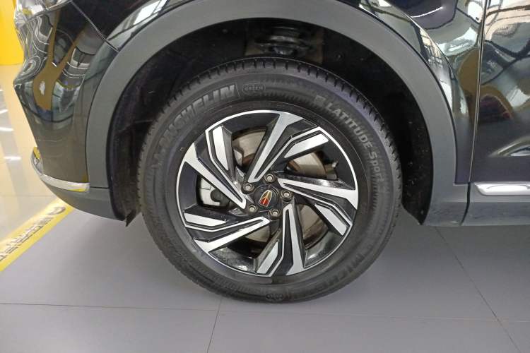 Used Hongqi HS5 2022 Revised Version 2.0T Smart Connect Flagship Edition
