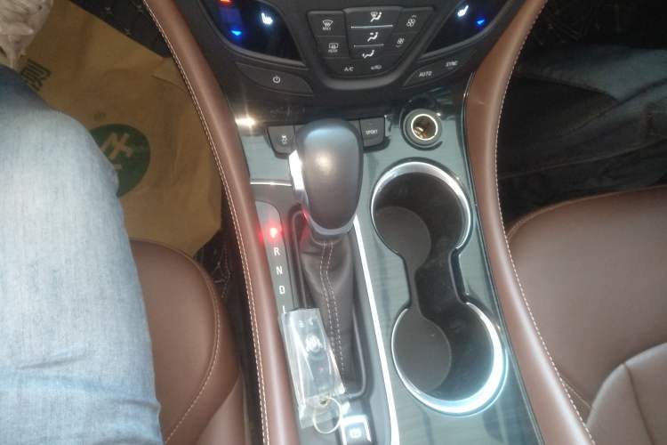 Used Buick Envision 2020 28T Four-Wheel Drive Elite Version
