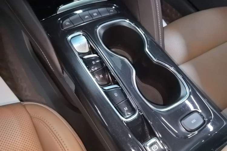 Used Buick Envision 2021 Encore Plus 652T Five-Seat Luxury Model