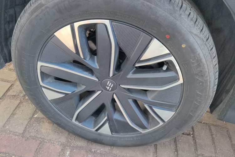 Used  Shanhai L7 2024 1.5T 120km MAX 5-Seater
