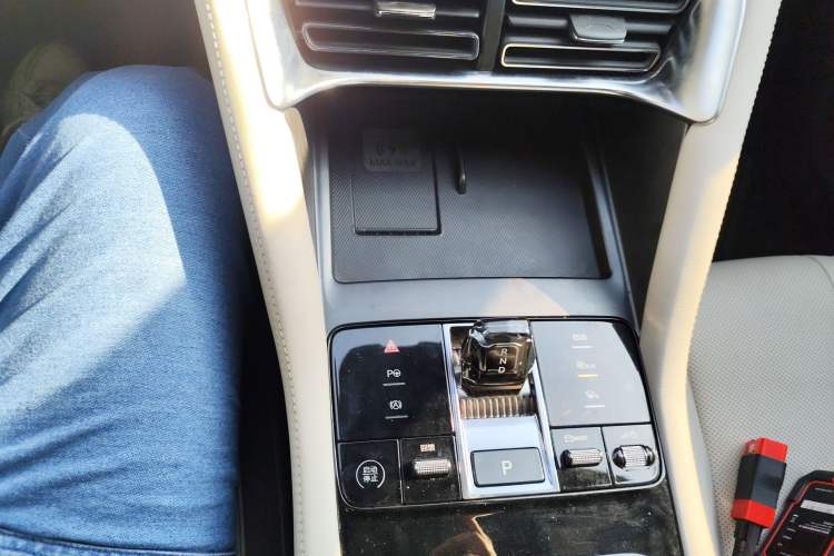 Used BYD Song PLUS New Energy 2025 EV Intelligent Driving Edition 520km Luxury Model
