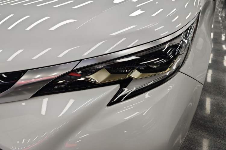 Used Toyota Granvia 2023 2.5L Hybrid Prestige PLUS Edition