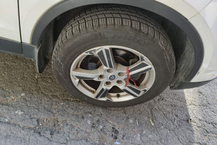 Used Bestune X80 2013 2.3L Automatic Luxury Model