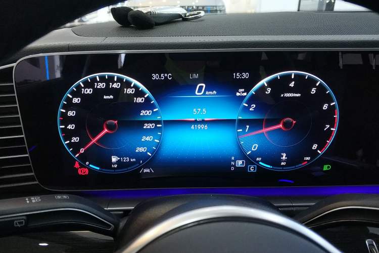 Used Mercedes-Benz GLE 2023 GLE 350 4MATIC Stylish Model
