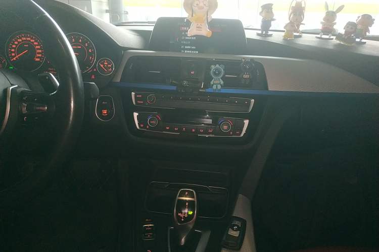 Used BMW 3 Series 2019 320i M Sport Package
