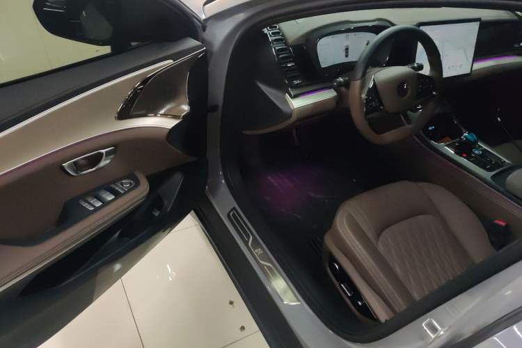 Used BYD Han 2025 DM-i Smart Drive 125KM Prestige Model
