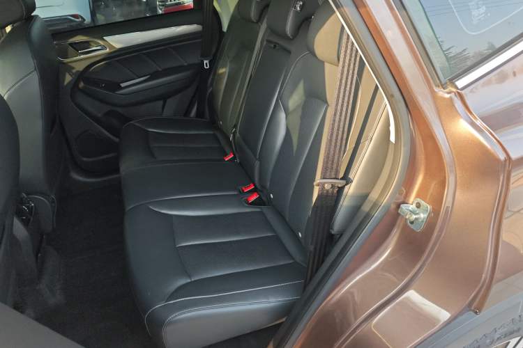 Used Roewe RX5 2019 20T Two-Wheel Drive Automatic Ali Smart Connectivity Platinum Edition
