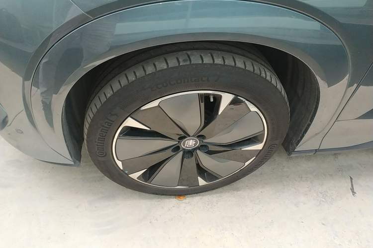 Used BYD Tang L 2025 EV 600KM All-Wheel-Drive LiDAR Flagship Model