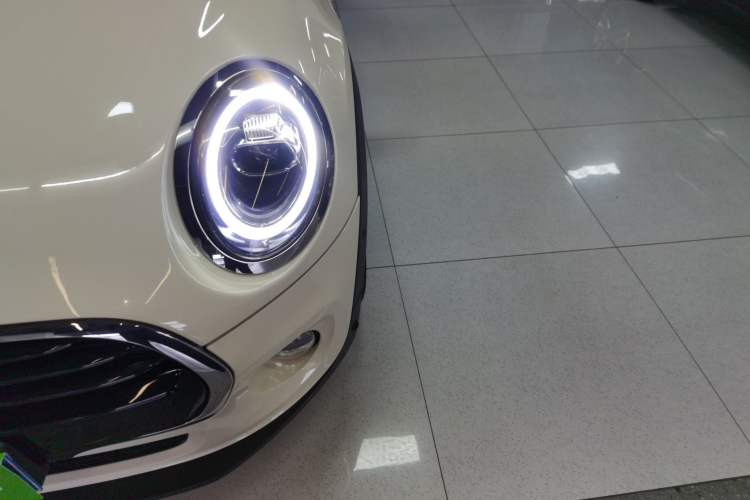 Used MINI MINI 2018 1.5T COOPER Classic Edition Five-Door Version
