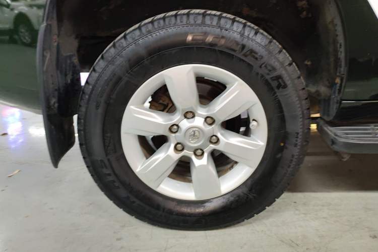 Used Toyota Prado 2015 2.7L Parallel Import