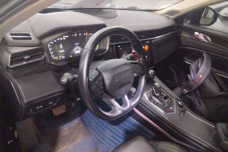 Used Lynk & Co 05 2020 2.0TD Two-Wheel Drive Shine Halo
