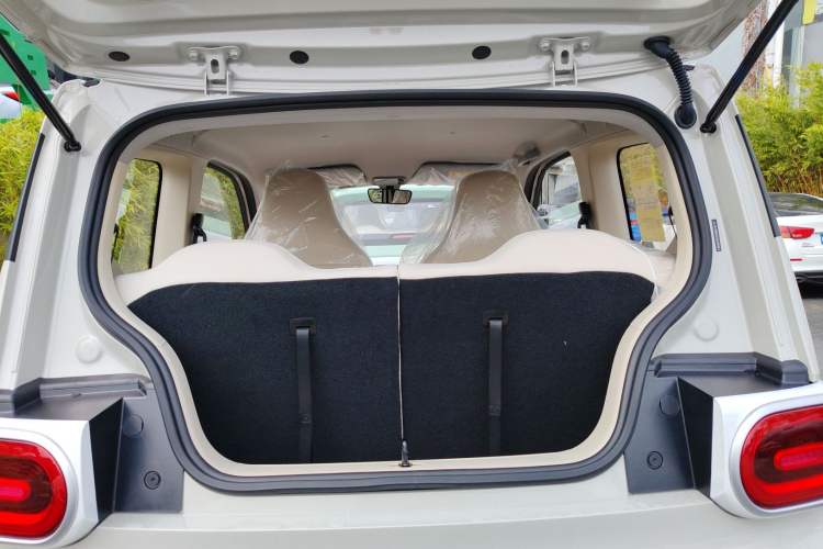 Used Wuling Hongguang MINIEV 2024 3rd Generation 215km Youth Edition
