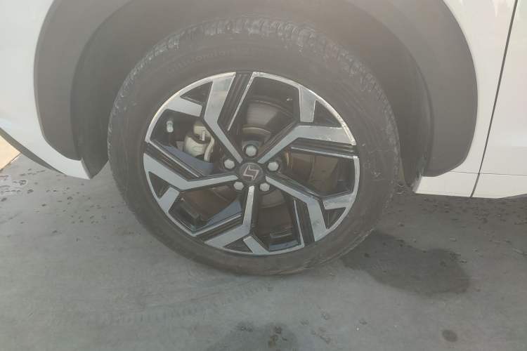 Used SOL X8 2021 300T DCT Luxury Smart Connect Edition 5 Seats