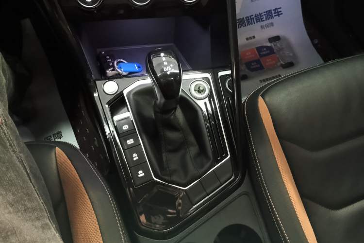 Used Volkswagen Tayron 2019 330TSI Two-Wheel Drive Luxury Model China VI Standard