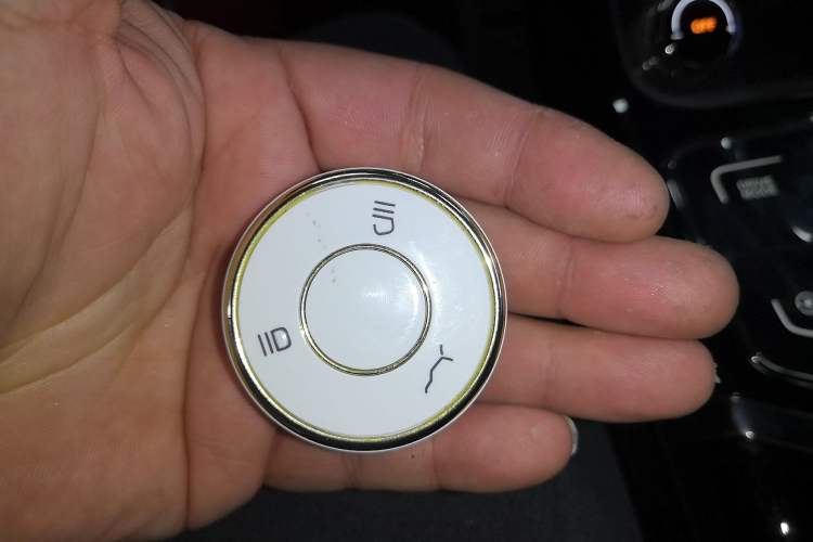 Used NETA U 2023 Neta U-Ⅱ 500 U Show Edition – Lithium Iron Phosphate