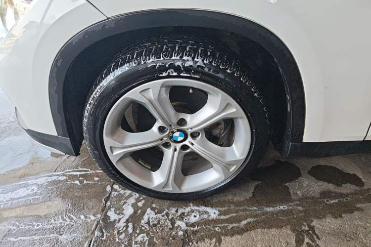 Used BMW X1 2014 sDrive18i Leading Model
