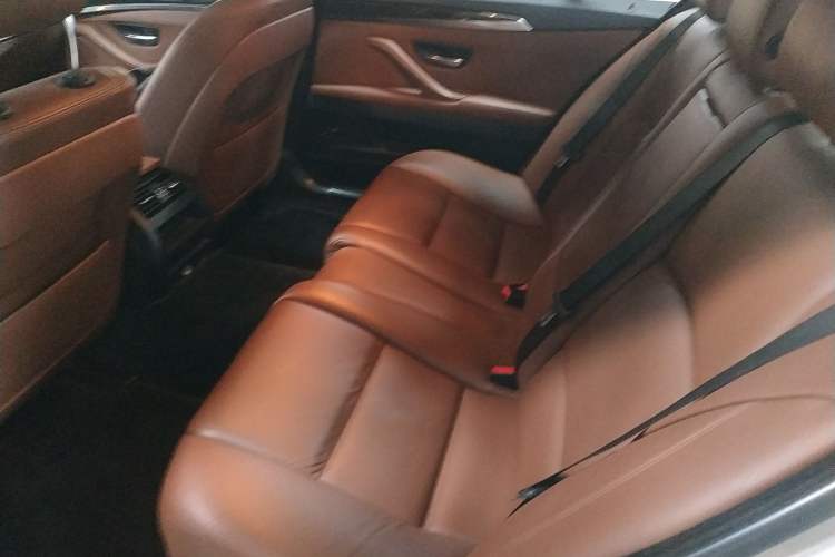 Used BMW 5 Series 2014 525Li Leading Model
