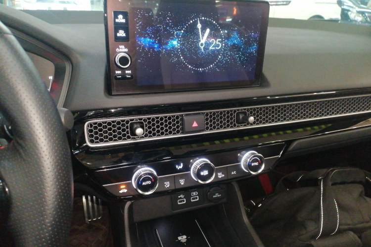 Used Honda Civic 2023 2.0L eHEV Sharp Edition