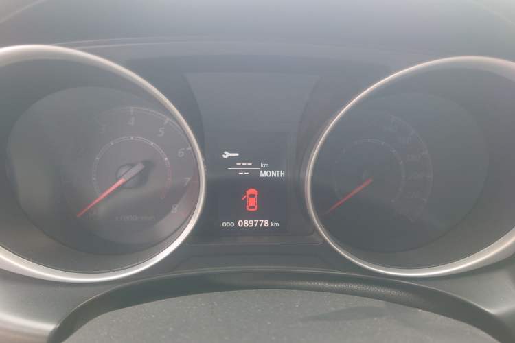 Used Mitsubishi ASX 2013 2.0L CVT Two-Wheel Drive Luxury Edition
