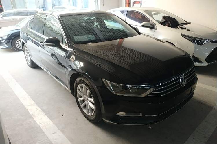 Used Volkswagen Magotan 2019 280TSI DSG Comfort Model China V Standard
