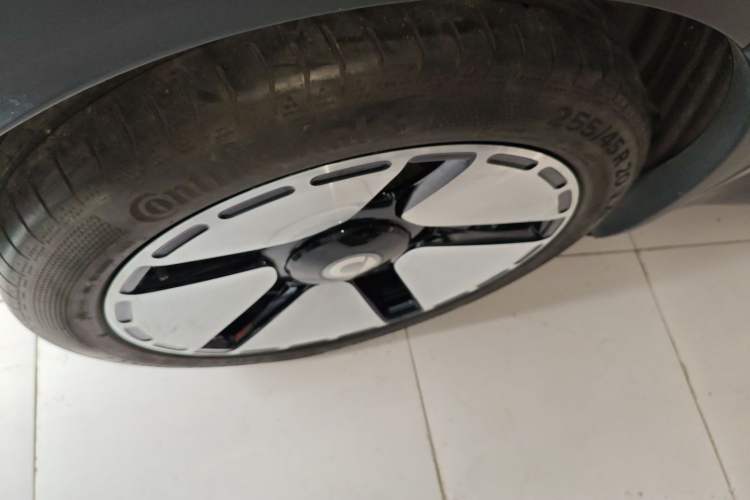 Used  #5 2024 Ultra-Long Range Extraordinary Journey Luxury Edition