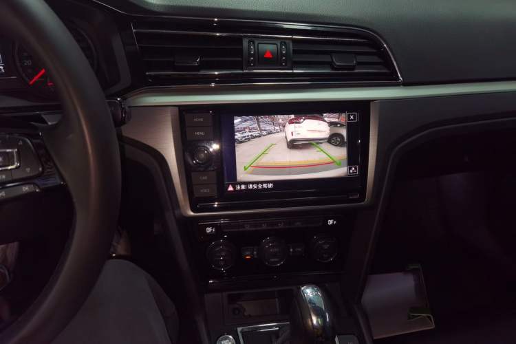 Used Volkswagen Lamando 2019 280TSI DSG Comfort Edition China VI standard
