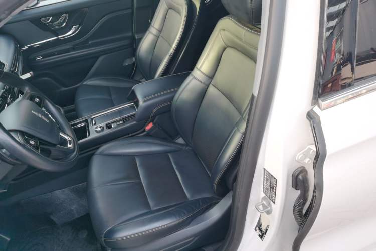 Used Lincoln Corsair 2022 2.0T Two-Wheel Drive Deluxe Edition
