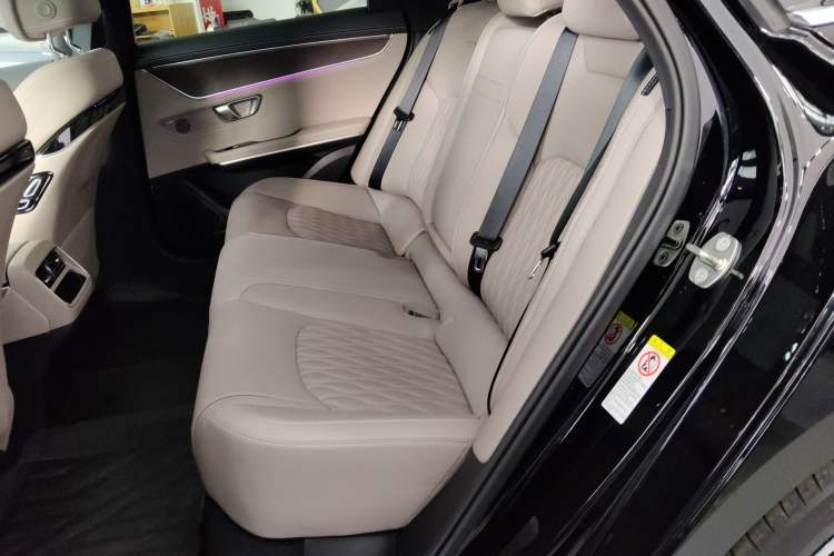 Used BYD Han 2025 EV with 701 km of Laser Radar-Enabled Intelligent Driving