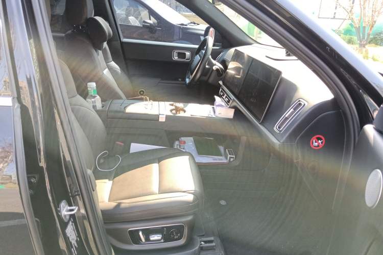 Used Li Auto L9 2022 Max model
