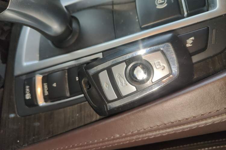 Used BMW 5 Series 2017 525Li Luxury Design Package