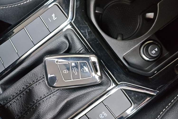 Used Volkswagen Passat 2022 330TSI Elite Edition Custom Version