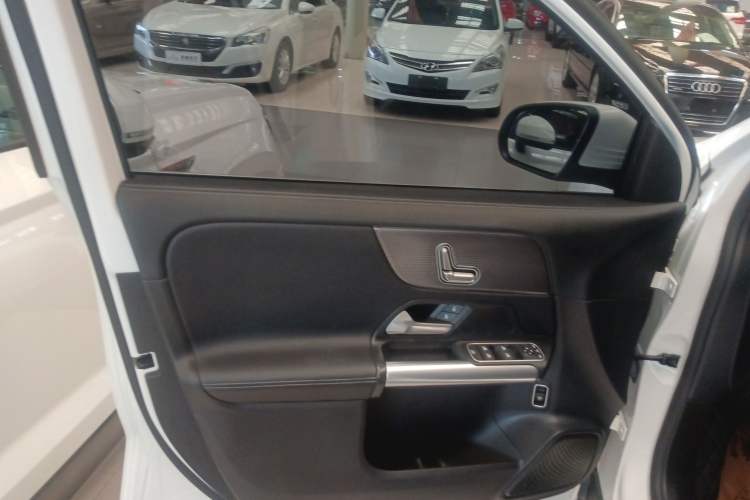 Used Mercedes-Benz GLA 2022 GLA 220
