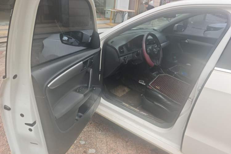 Used Volkswagen Lavida 2013 Revised Classic 1.6L Automatic Fashion Edition