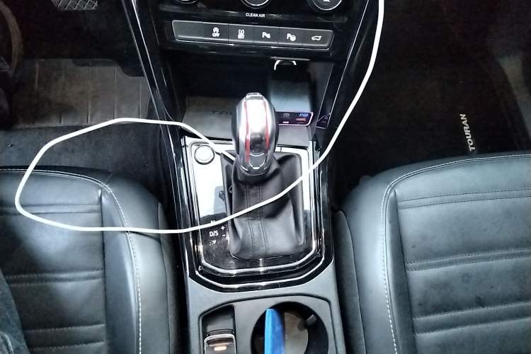 Used Volkswagen Touran 2016 Volkswagen Touran L 280TSI DSG Luxury Edition