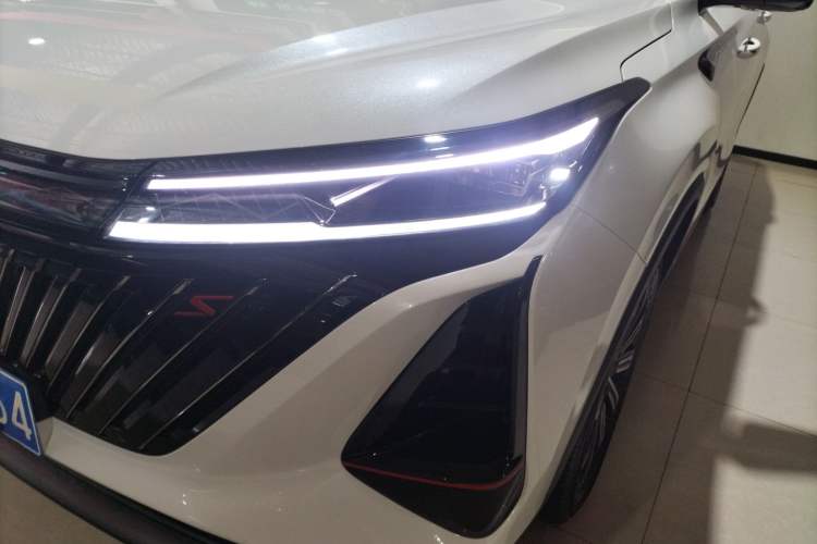 Used Changan CS75 PLUS 2022 2nd Generation 1.5T Automatic Luxury Edition
