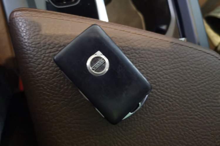 Used Volvo XC60 2020 T5 4x4 Smart Luxury Edition