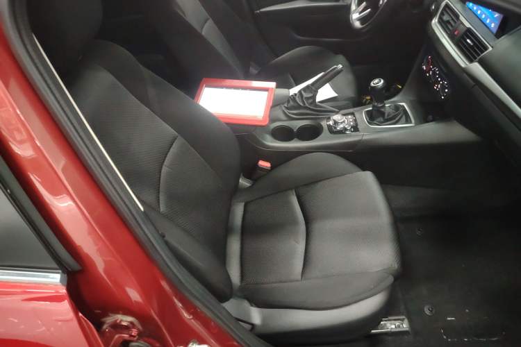 Used Mazda Mazda 3 Axela 2017 Sedan 1.5L Manual Comfort Model Emission Standard China V