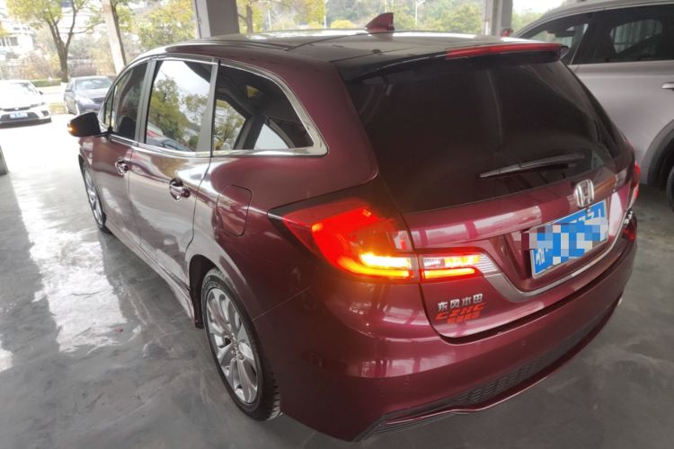 Used Honda Jade 2017 1.8L automatic Comfort version 5 seats