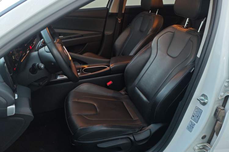 Used Hyundai Elantra 2022 1.5L CVT GLX Elite Edition
