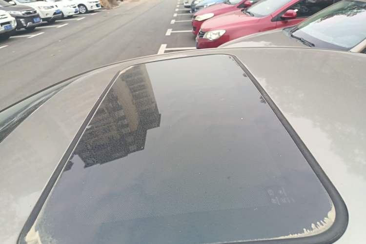 Used Hyundai Elantra 2013 1.6L Automatic Luxury Model
