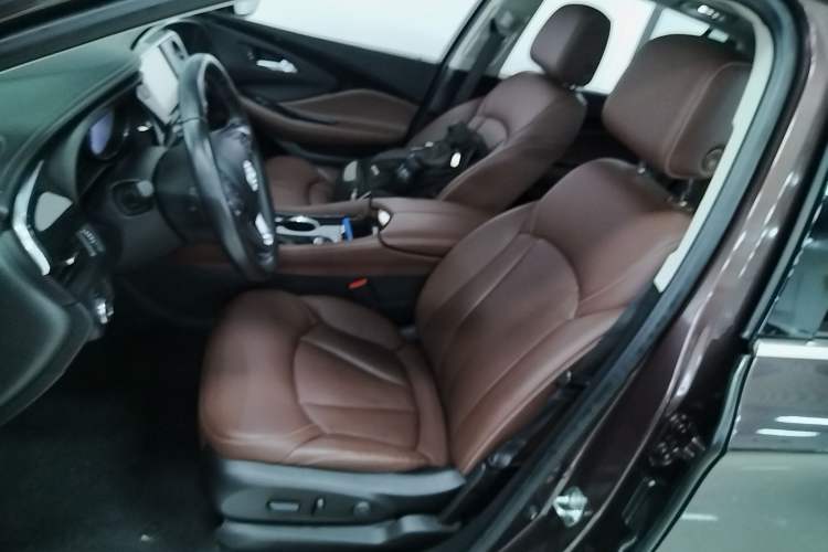 Used Buick Envision 2018 28T Four-Wheel Drive Elite Version